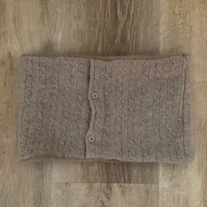 Cable knit neck gaiter